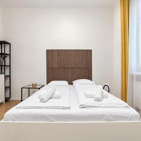 Ag Center For Two With Self Check In Apartmán *